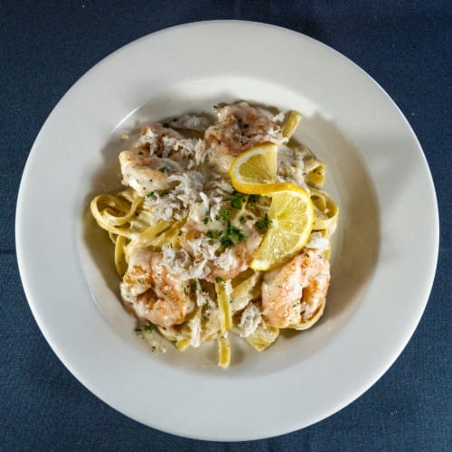 Gamberetti E Granchi Alfredo.