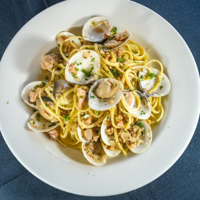 Linguine Alla Vongole.